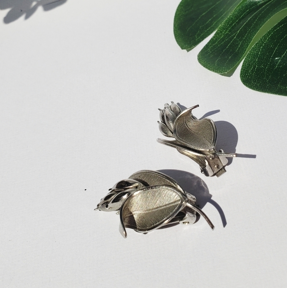Vintage sterling silver plated clip earnings leaf